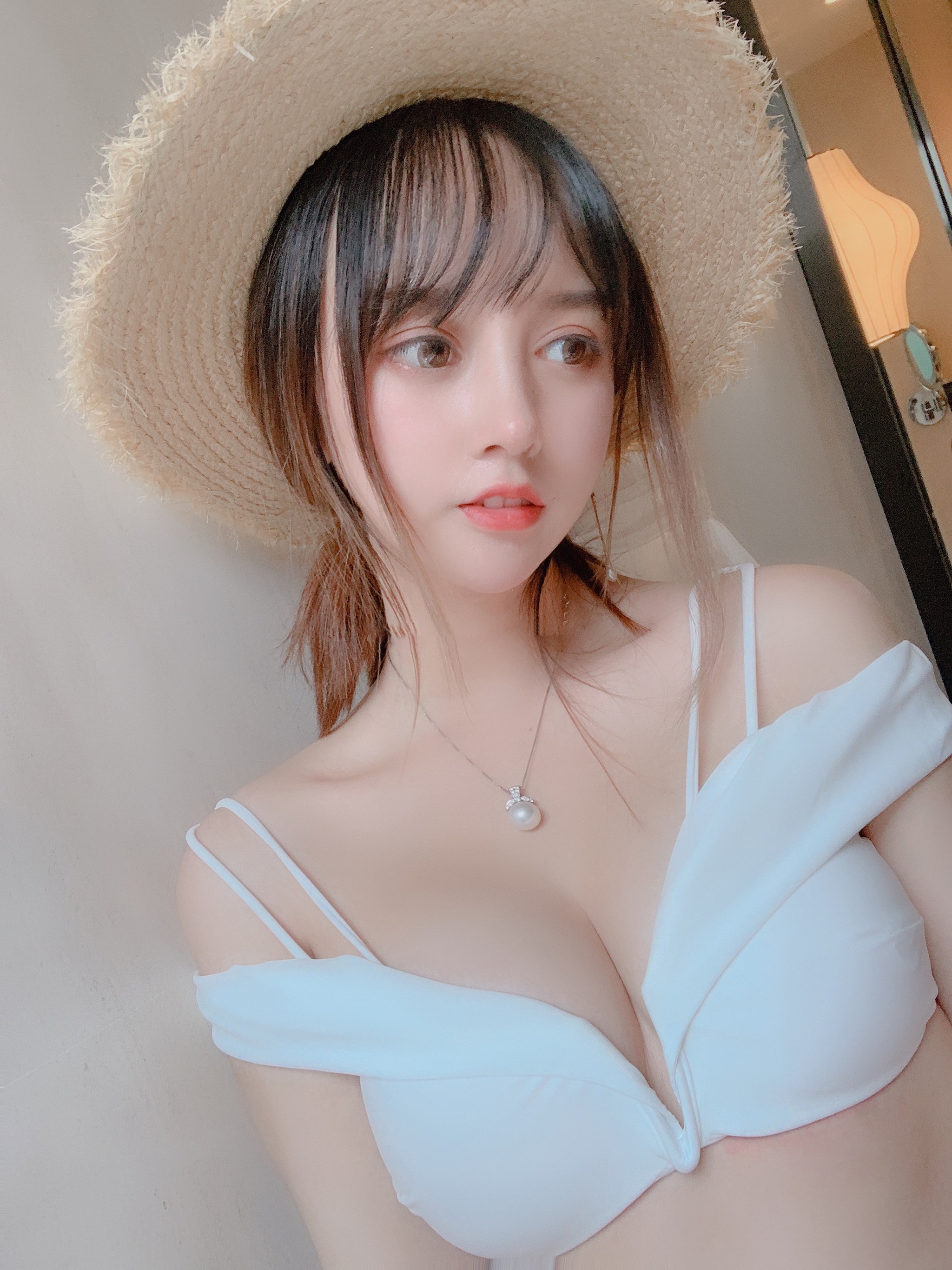 过期米线线喵 - NO.001 这只是米线日常1 [82P]-XikXak